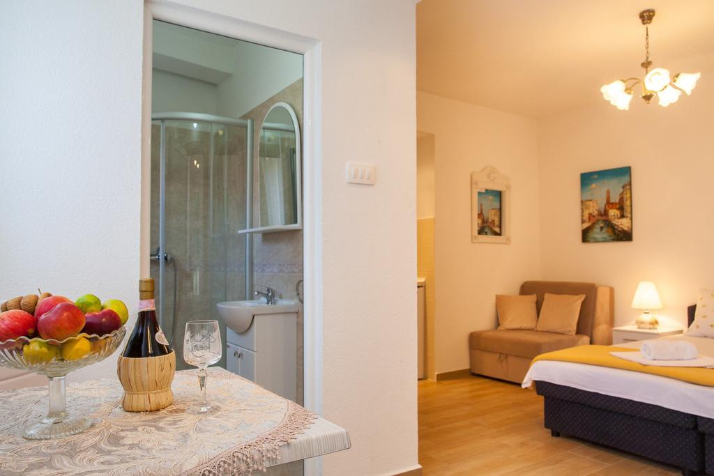 Apartments & Rooms Jelka コトル エクステリア 写真